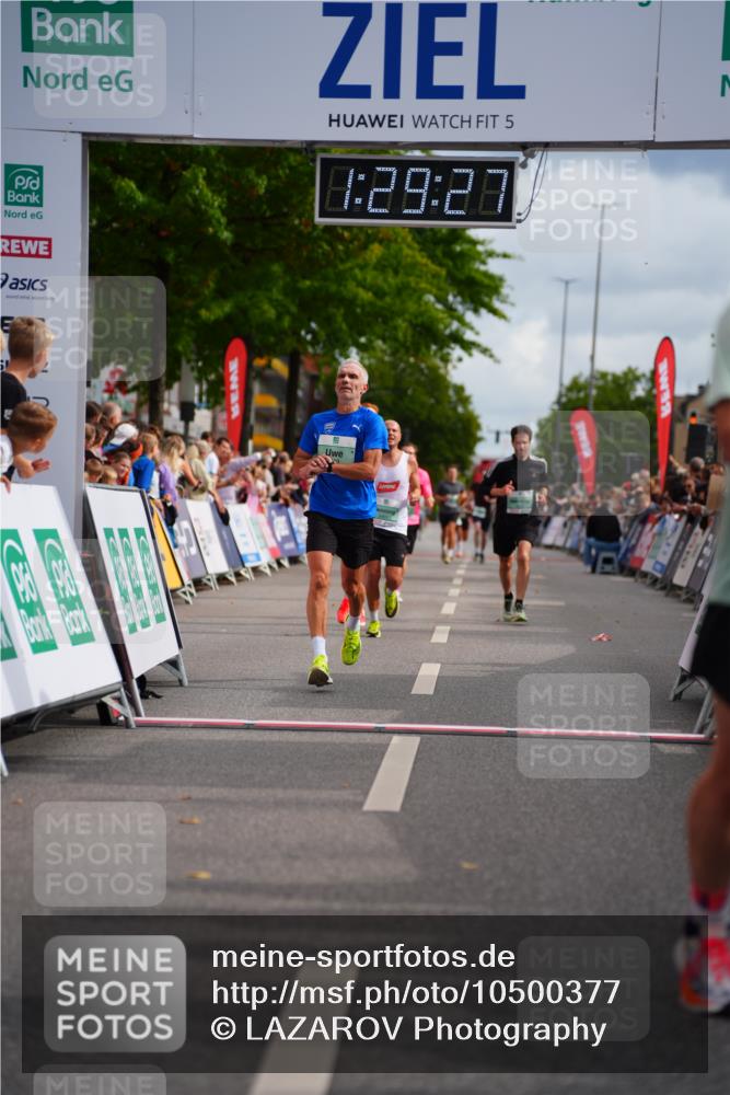 20.09.2026 - PSD Bank Halbmarathon LAZAROV Photography http://msf.ph/oto/10500377 20.09.2026 11:29:26 Ziel 1422, 1548, 2401, 2472, 3519, 4348 meine-sportfotos.de