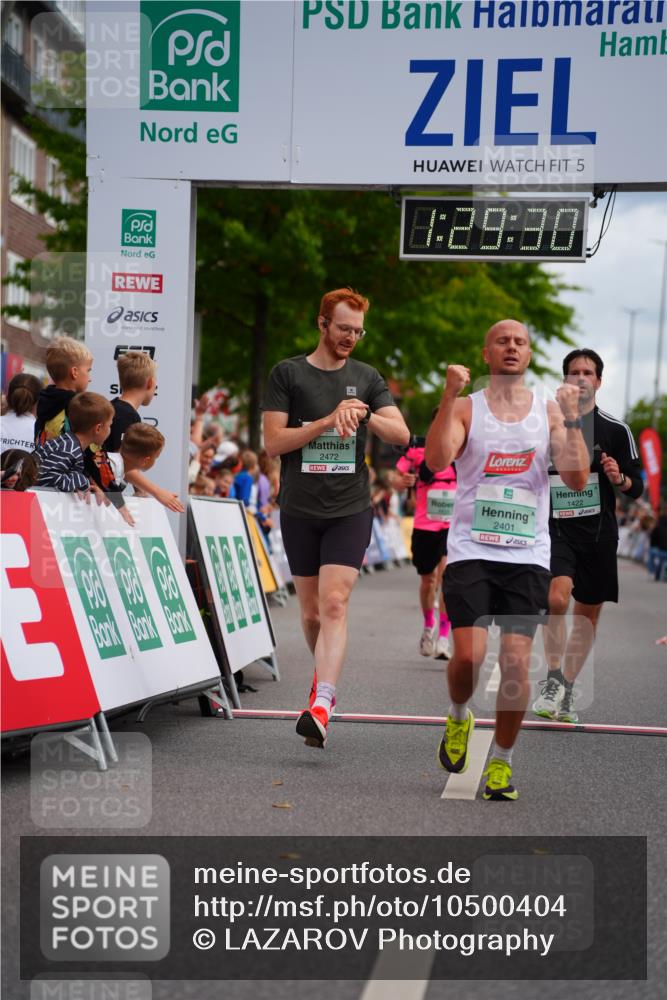 20.09.2026 - PSD Bank Halbmarathon LAZAROV Photography http://msf.ph/oto/10500404 20.09.2026 11:29:29 Ziel 1422, 1548, 2401, 2472, 3519, 3729, 4459 meine-sportfotos.de