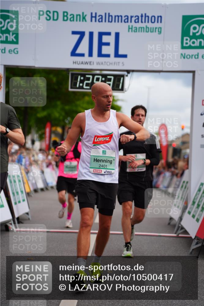 20.09.2026 - PSD Bank Halbmarathon LAZAROV Photography http://msf.ph/oto/10500417 20.09.2026 11:29:30 Ziel 1422, 1548, 2401, 2472, 3519, 3729, 4459 meine-sportfotos.de