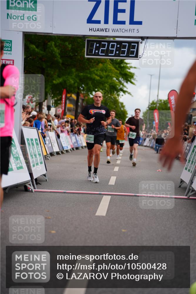 20.09.2026 - PSD Bank Halbmarathon LAZAROV Photography http://msf.ph/oto/10500428 20.09.2026 11:29:33 Ziel 1413, 1422, 2401, 2472, 3138, 3420, 3519, 3699, 3729, 4459 meine-sportfotos.de