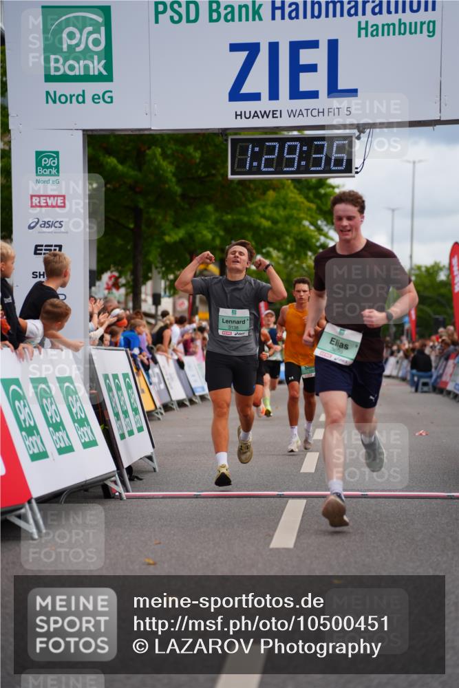 20.09.2026 - PSD Bank Halbmarathon LAZAROV Photography http://msf.ph/oto/10500451 20.09.2026 11:29:36 Ziel 1413, 1422, 2181, 2401, 2472, 3138, 3420, 3699, 3707, 3729, 4459 meine-sportfotos.de