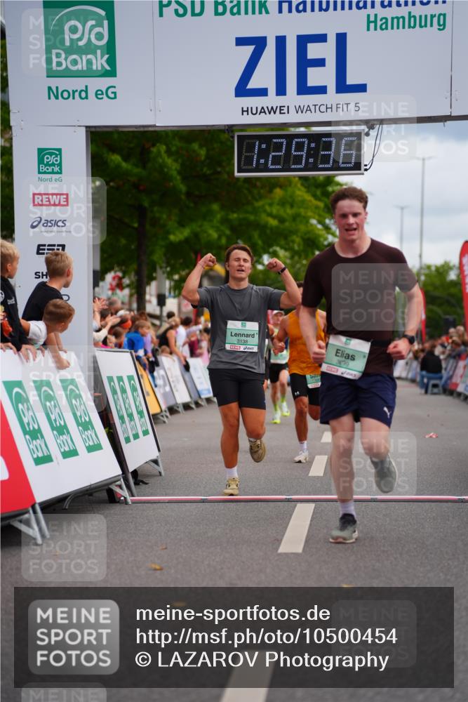 20.09.2026 - PSD Bank Halbmarathon LAZAROV Photography http://msf.ph/oto/10500454 20.09.2026 11:29:36 Ziel 1413, 1422, 2181, 2401, 2472, 3138, 3420, 3699, 3707, 3729, 4459 meine-sportfotos.de