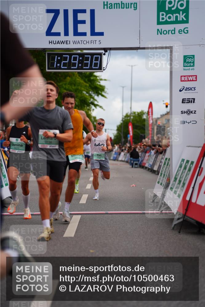 20.09.2026 - PSD Bank Halbmarathon LAZAROV Photography http://msf.ph/oto/10500463 20.09.2026 11:29:37 Ziel 1413, 1422, 2181, 2472, 3138, 3420, 3699, 3707, 3729, 4459 meine-sportfotos.de