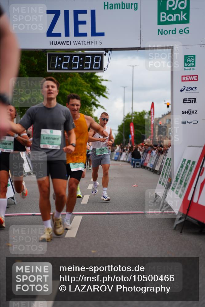20.09.2026 - PSD Bank Halbmarathon LAZAROV Photography http://msf.ph/oto/10500466 20.09.2026 11:29:37 Ziel 1413, 1422, 2181, 2472, 3138, 3420, 3699, 3707, 3729, 4459 meine-sportfotos.de