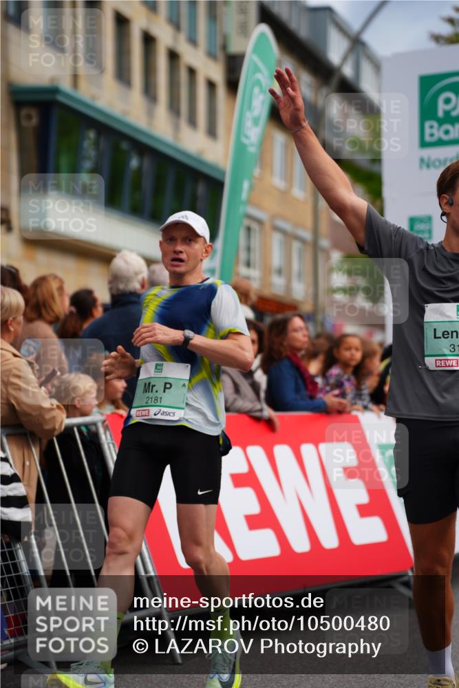 20.09.2026 - PSD Bank Halbmarathon LAZAROV Photography http://msf.ph/oto/10500480 20.09.2026 11:29:40 Ziel 1413, 2181, 2323, 3138, 3420, 3699, 3707, 3729, 4560 meine-sportfotos.de