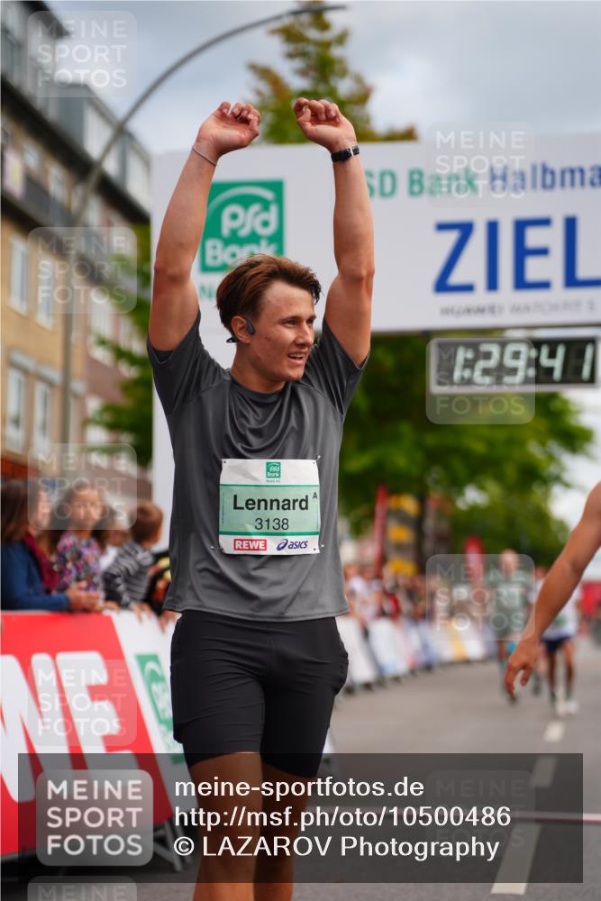 20.09.2026 - PSD Bank Halbmarathon LAZAROV Photography http://msf.ph/oto/10500486 20.09.2026 11:29:41 Ziel 1413, 2181, 2323, 3138, 3420, 3699, 3707, 3729, 4560 meine-sportfotos.de