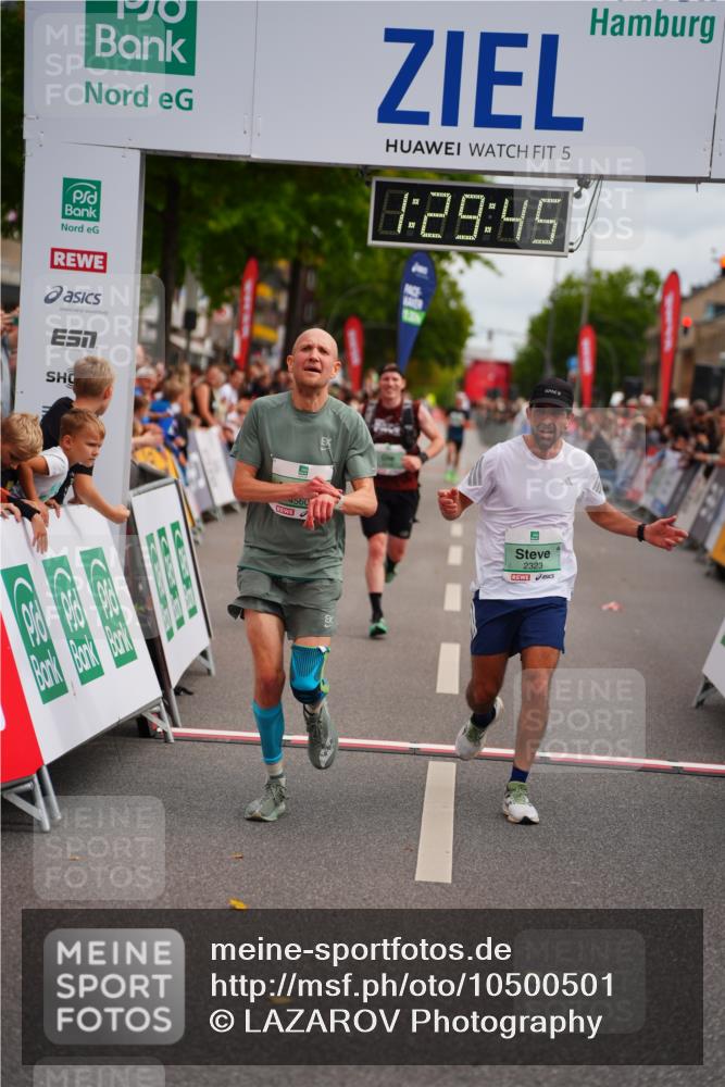 20.09.2026 - PSD Bank Halbmarathon LAZAROV Photography http://msf.ph/oto/10500501 20.09.2026 11:29:44 Ziel 1413, 2181, 2323, 3138, 3420, 3707, 3856, 4560 meine-sportfotos.de