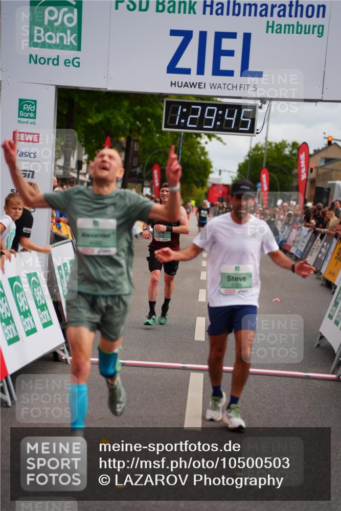 20.09.2026 - PSD Bank Halbmarathon LAZAROV Photography http://msf.ph/oto/10500503 20.09.2026 11:29:45 Ziel 1413, 2181, 2323, 3420, 3707, 3856, 4560 meine-sportfotos.de