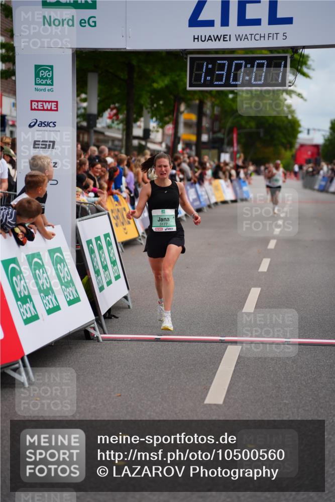 20.09.2026 - PSD Bank Halbmarathon LAZAROV Photography http://msf.ph/oto/10500560 20.09.2026 11:30:00 Ziel 2751, 3177, 4112 meine-sportfotos.de