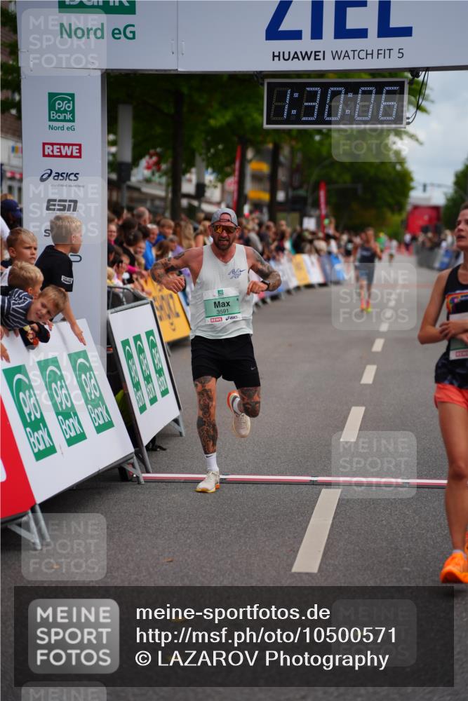 20.09.2026 - PSD Bank Halbmarathon LAZAROV Photography http://msf.ph/oto/10500571 20.09.2026 11:30:05 Ziel 2751, 3177, 3591 meine-sportfotos.de