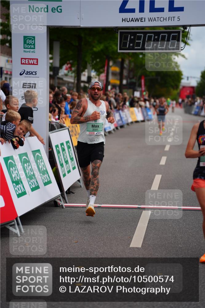 20.09.2026 - PSD Bank Halbmarathon LAZAROV Photography http://msf.ph/oto/10500574 20.09.2026 11:30:06 Ziel 2751, 3177, 3591 meine-sportfotos.de