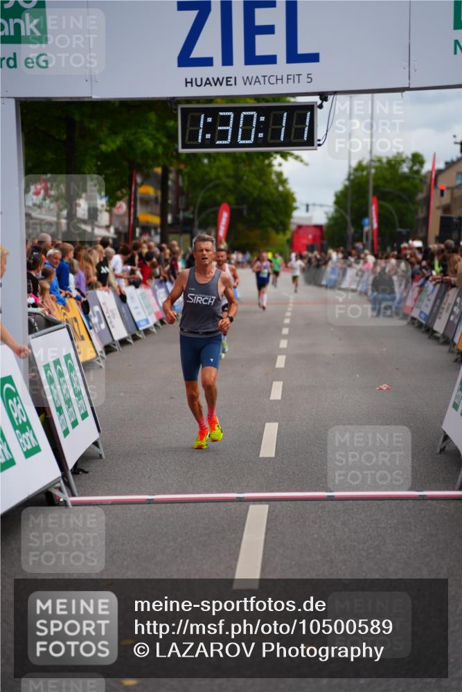20.09.2026 - PSD Bank Halbmarathon LAZAROV Photography http://msf.ph/oto/10500589 20.09.2026 11:30:10 Ziel 2751, 3591, 4141 meine-sportfotos.de