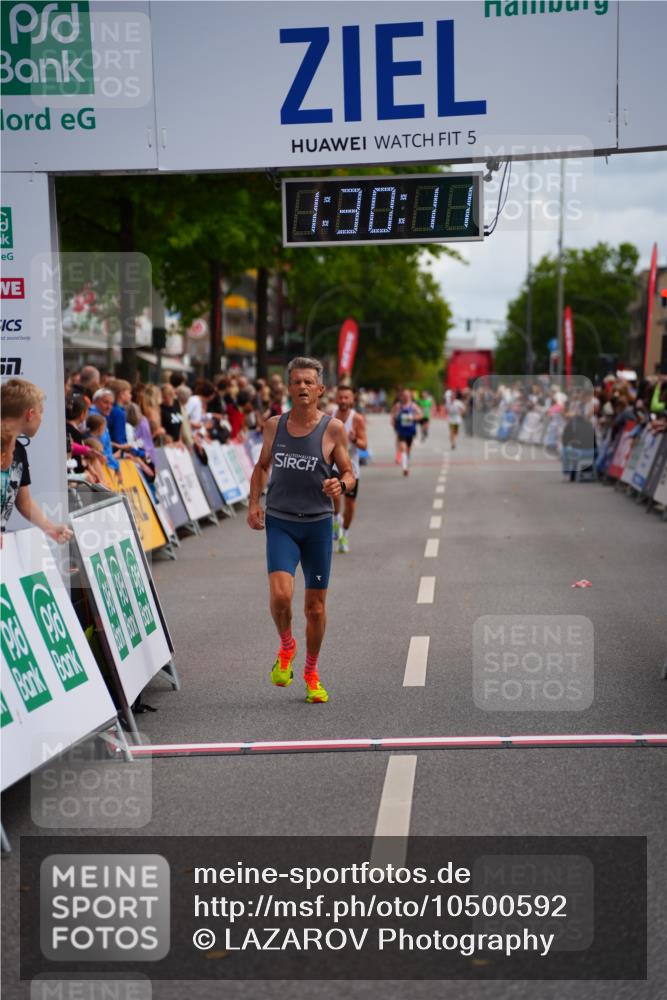 20.09.2026 - PSD Bank Halbmarathon LAZAROV Photography http://msf.ph/oto/10500592 20.09.2026 11:30:11 Ziel 2751, 3238, 3591, 4141 meine-sportfotos.de