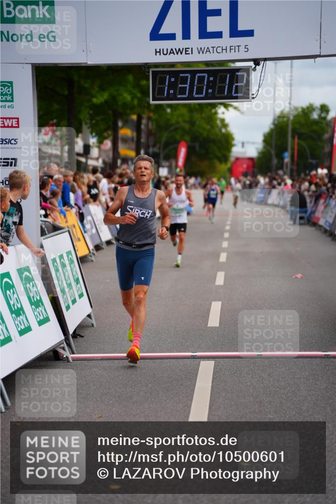 20.09.2026 - PSD Bank Halbmarathon LAZAROV Photography http://msf.ph/oto/10500601 20.09.2026 11:30:11 Ziel 2751, 3238, 3591, 4141 meine-sportfotos.de