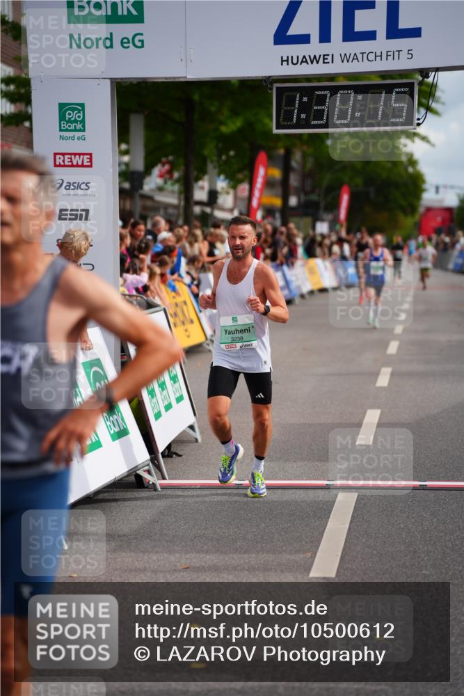 20.09.2026 - PSD Bank Halbmarathon LAZAROV Photography http://msf.ph/oto/10500612 20.09.2026 11:30:15 Ziel 3238, 4141 meine-sportfotos.de