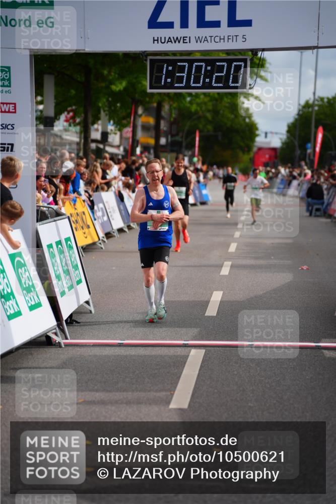 20.09.2026 - PSD Bank Halbmarathon LAZAROV Photography http://msf.ph/oto/10500621 20.09.2026 11:30:20 Ziel 2240, 2360, 3238, 4141 meine-sportfotos.de