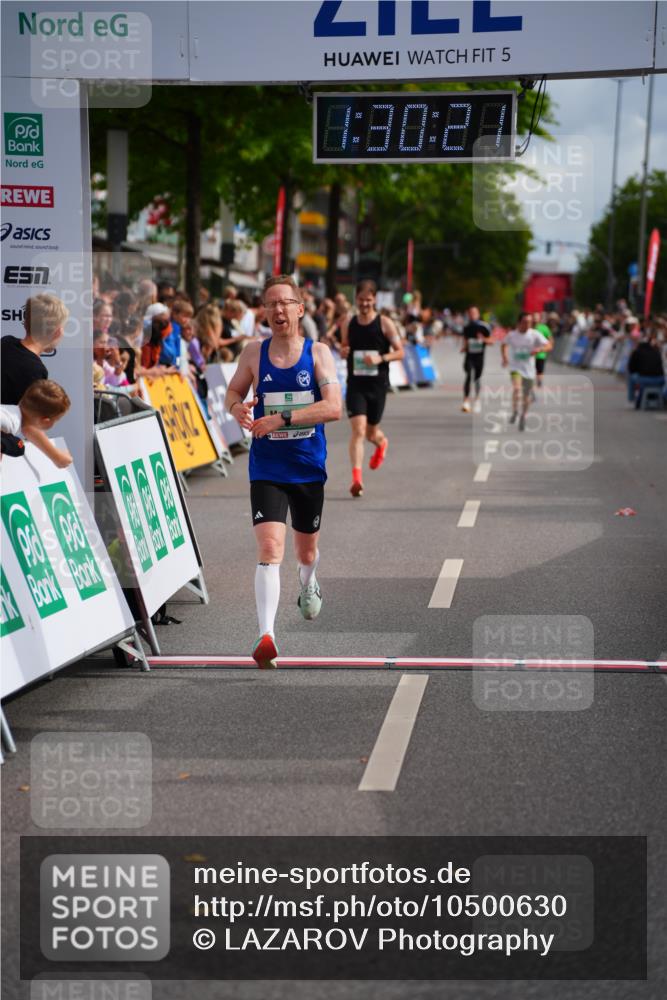 20.09.2026 - PSD Bank Halbmarathon LAZAROV Photography http://msf.ph/oto/10500630 20.09.2026 11:30:20 Ziel 2240, 2360, 3238, 4141 meine-sportfotos.de