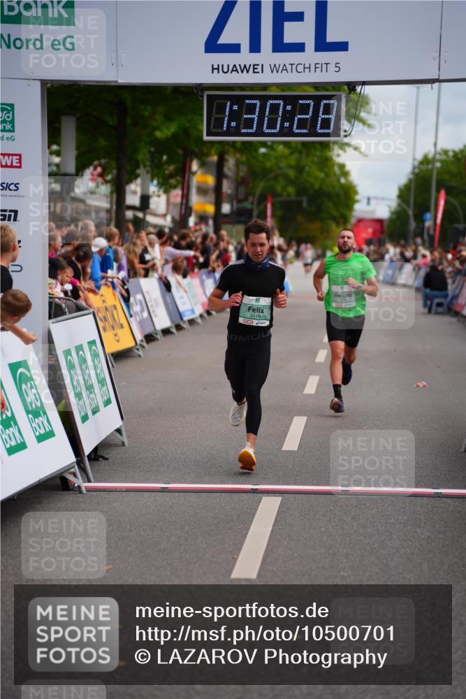 20.09.2026 - PSD Bank Halbmarathon LAZAROV Photography http://msf.ph/oto/10500701 20.09.2026 11:30:28 Ziel 1246, 2240, 2360, 2369, 3119 meine-sportfotos.de