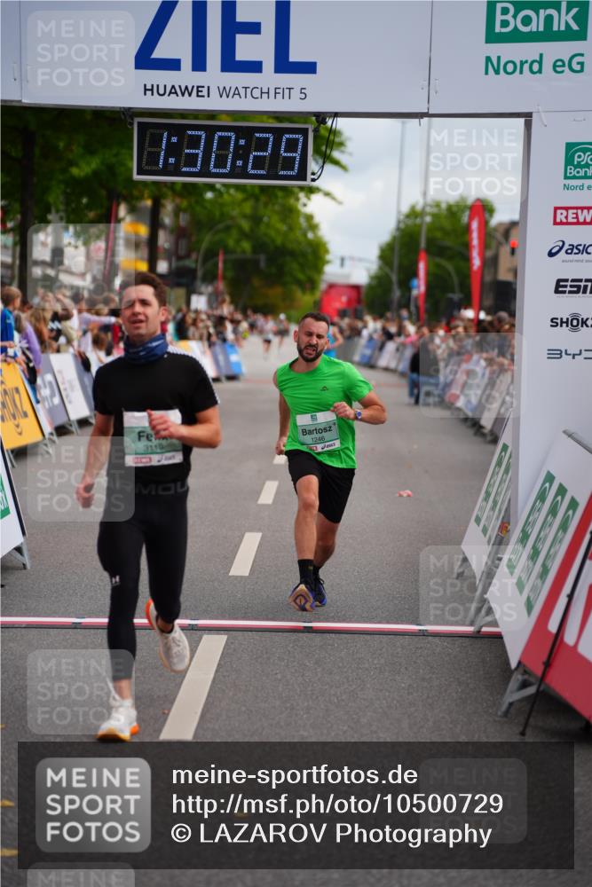 20.09.2026 - PSD Bank Halbmarathon LAZAROV Photography http://msf.ph/oto/10500729 20.09.2026 11:30:29 Ziel 1246, 2240, 2369, 3119 meine-sportfotos.de
