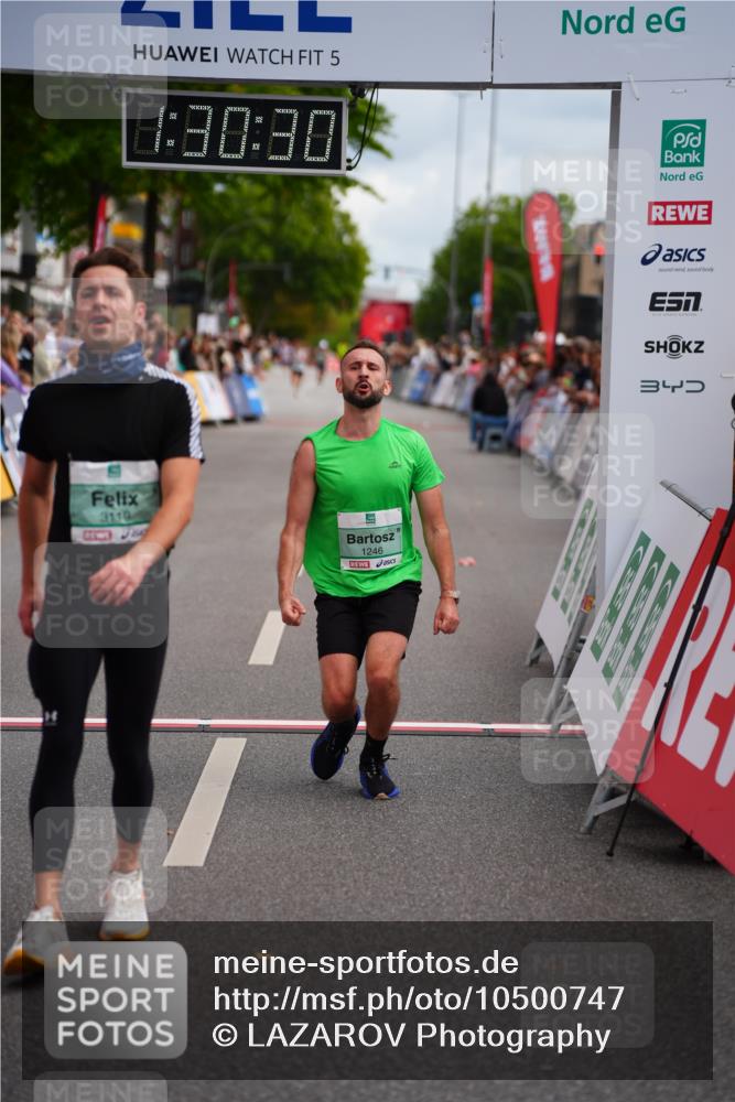 20.09.2026 - PSD Bank Halbmarathon LAZAROV Photography http://msf.ph/oto/10500747 20.09.2026 11:30:29 Ziel 1246, 2240, 2369, 3119 meine-sportfotos.de