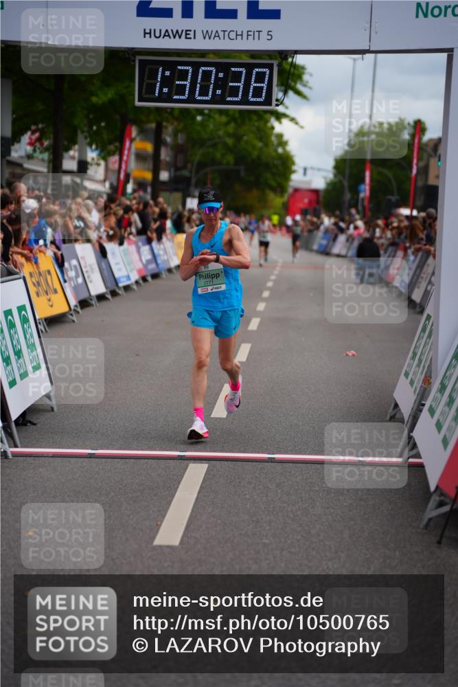 20.09.2026 - PSD Bank Halbmarathon LAZAROV Photography http://msf.ph/oto/10500765 20.09.2026 11:30:38 Ziel 2771 meine-sportfotos.de