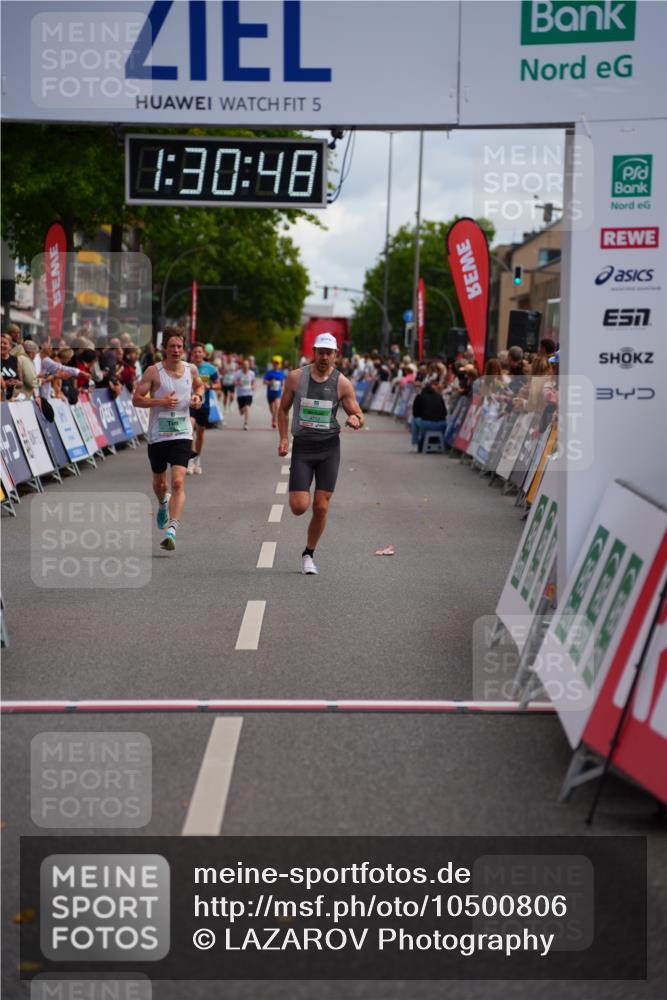 20.09.2026 - PSD Bank Halbmarathon LAZAROV Photography http://msf.ph/oto/10500806 20.09.2026 11:30:48 Ziel 1055, 4712 meine-sportfotos.de