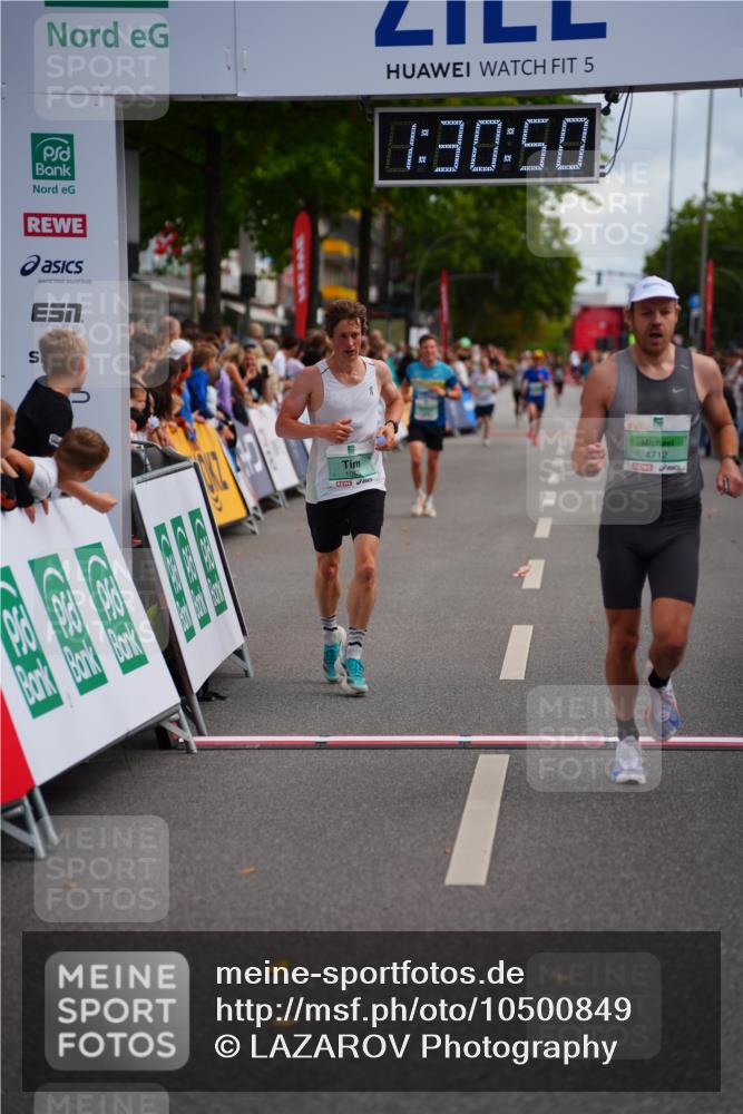 20.09.2026 - PSD Bank Halbmarathon LAZAROV Photography http://msf.ph/oto/10500849 20.09.2026 11:30:50 Ziel 1055, 4712 meine-sportfotos.de