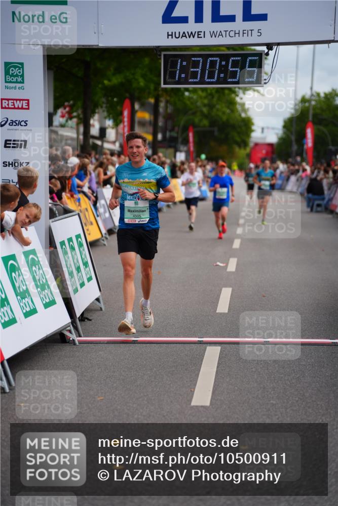 20.09.2026 - PSD Bank Halbmarathon LAZAROV Photography http://msf.ph/oto/10500911 20.09.2026 11:30:55 Ziel 1055, 3009, 4505, 4712 meine-sportfotos.de