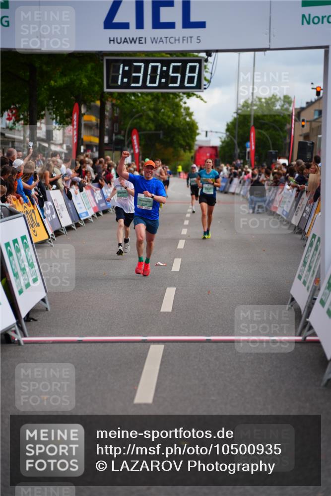 20.09.2026 - PSD Bank Halbmarathon LAZAROV Photography http://msf.ph/oto/10500935 20.09.2026 11:30:57 Ziel 1055, 3009, 4113, 4505, 4712 meine-sportfotos.de