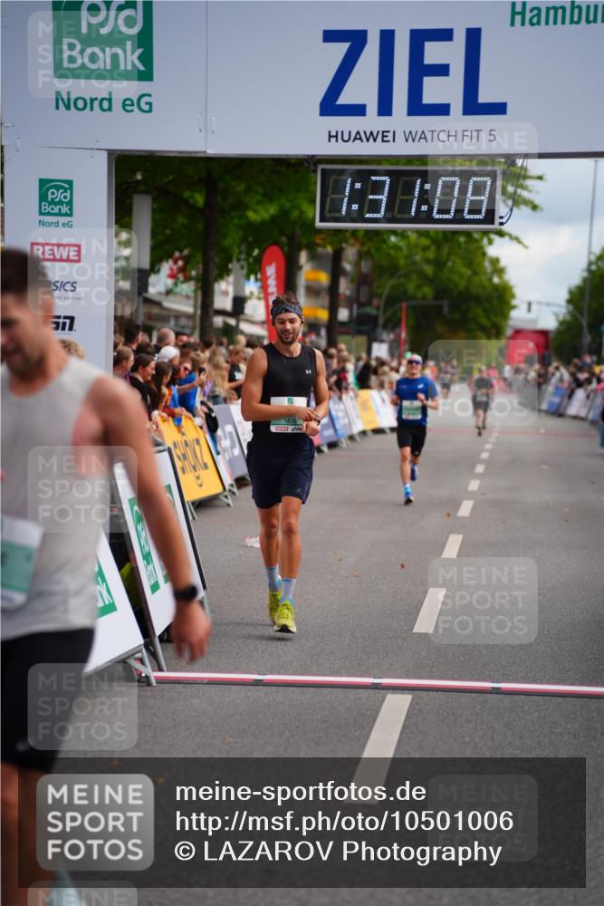 20.09.2026 - PSD Bank Halbmarathon LAZAROV Photography http://msf.ph/oto/10501006 20.09.2026 11:31:07 Ziel 1135, 1639, 1724, 3009, 3448, 4113, 4232, 4504 meine-sportfotos.de