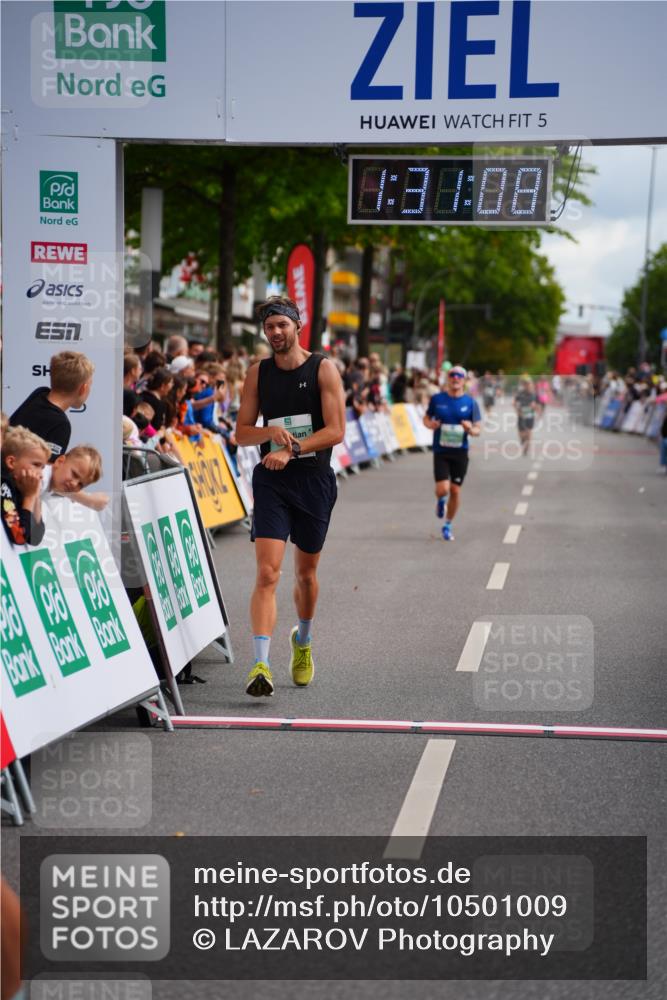 20.09.2026 - PSD Bank Halbmarathon LAZAROV Photography http://msf.ph/oto/10501009 20.09.2026 11:31:08 Ziel 1135, 1639, 1724, 3448, 4113, 4232, 4504 meine-sportfotos.de