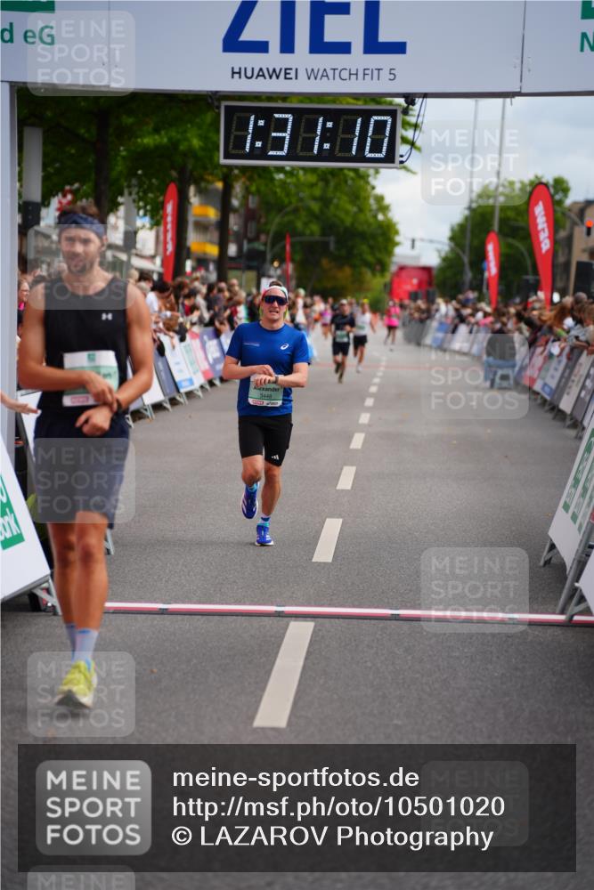 20.09.2026 - PSD Bank Halbmarathon LAZAROV Photography http://msf.ph/oto/10501020 20.09.2026 11:31:10 Ziel 1135, 1639, 1724, 3448, 4232, 4504 meine-sportfotos.de