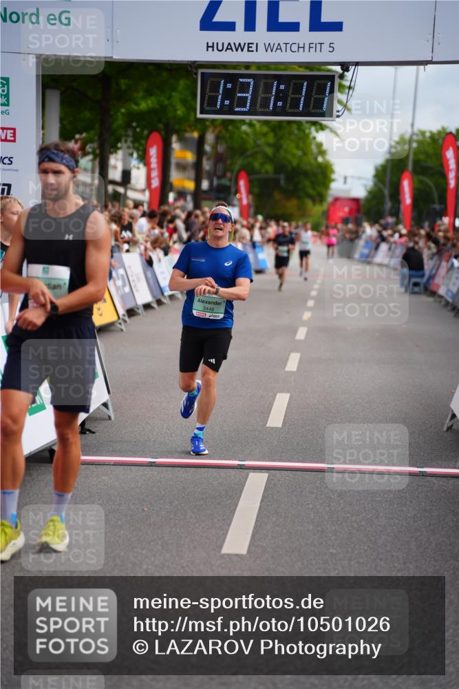 20.09.2026 - PSD Bank Halbmarathon LAZAROV Photography http://msf.ph/oto/10501026 20.09.2026 11:31:11 Ziel 1135, 1639, 1724, 3448, 4232, 4504 meine-sportfotos.de