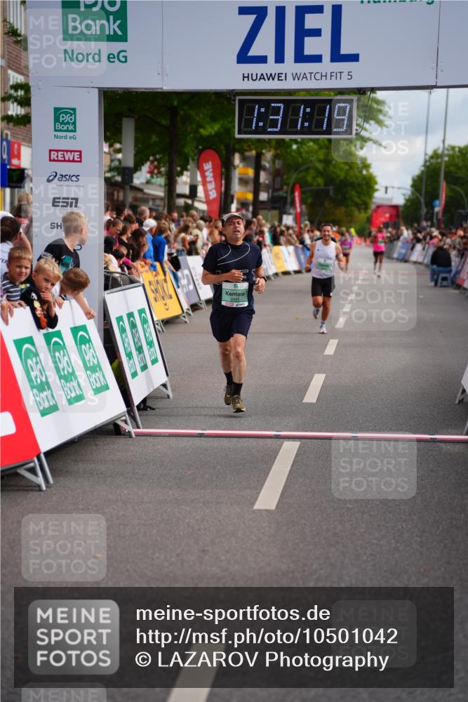 20.09.2026 - PSD Bank Halbmarathon LAZAROV Photography http://msf.ph/oto/10501042 20.09.2026 11:31:18 Ziel 2485, 3360, 3448 meine-sportfotos.de