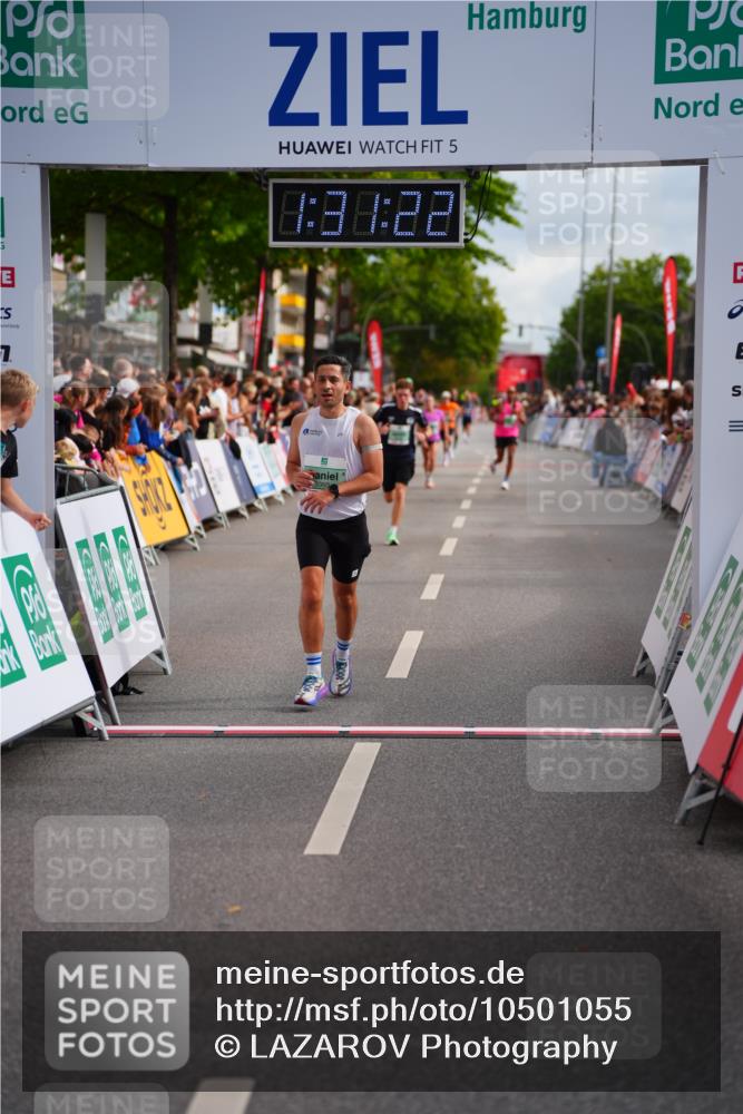20.09.2026 - PSD Bank Halbmarathon LAZAROV Photography http://msf.ph/oto/10501055 20.09.2026 11:31:21 Ziel 2485, 3360, 4527 meine-sportfotos.de