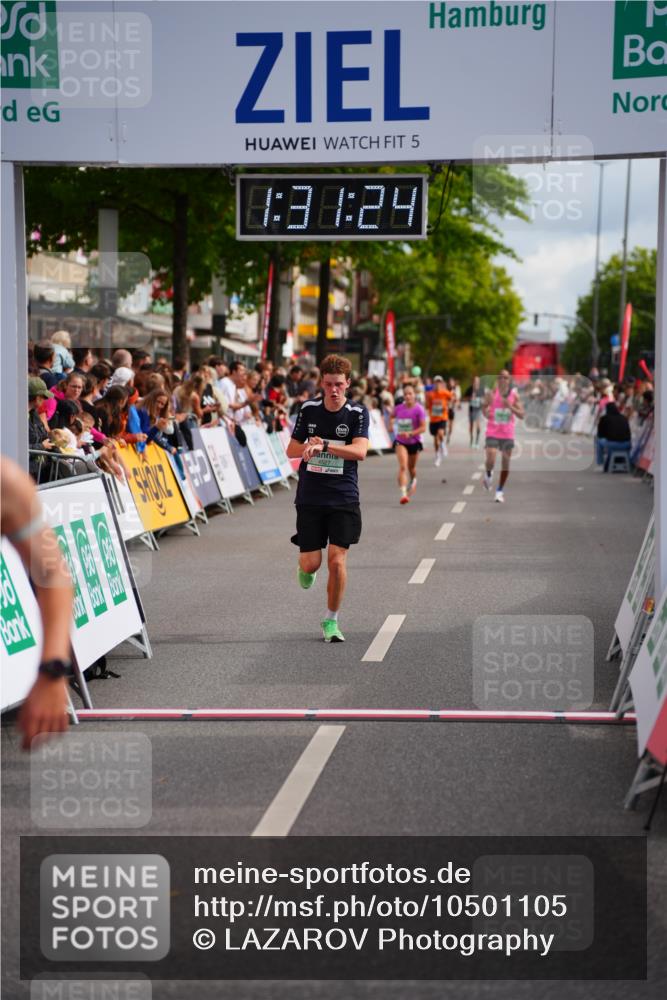20.09.2026 - PSD Bank Halbmarathon LAZAROV Photography http://msf.ph/oto/10501105 20.09.2026 11:31:24 Ziel 2485, 3360, 4527 meine-sportfotos.de