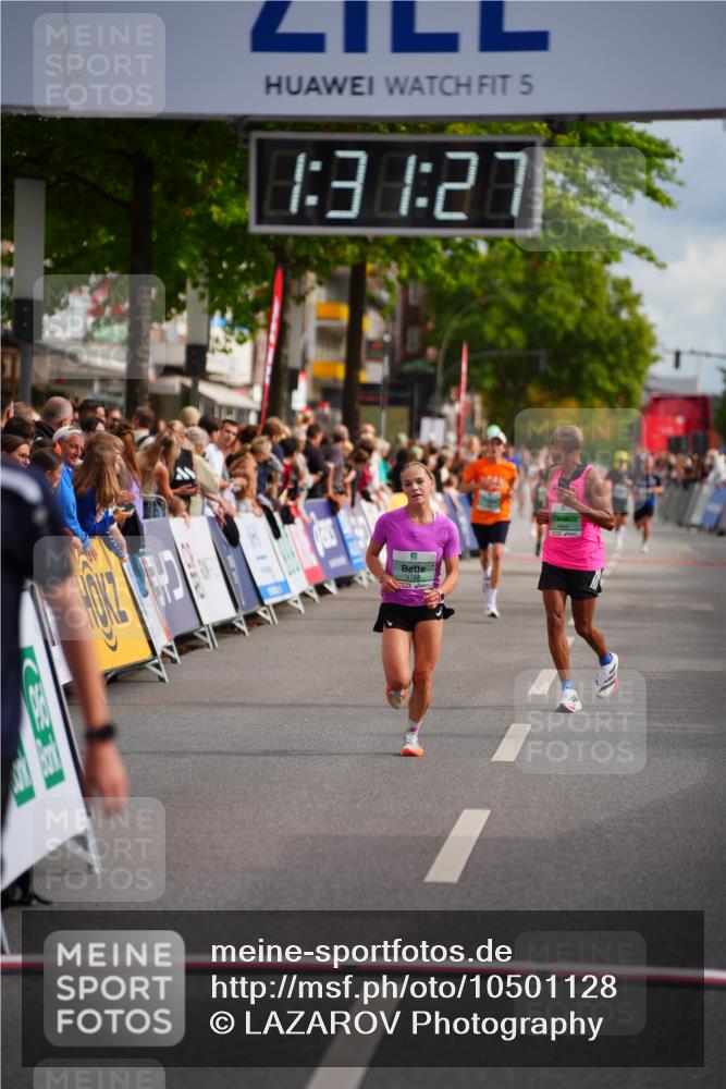 20.09.2026 - PSD Bank Halbmarathon LAZAROV Photography http://msf.ph/oto/10501128 20.09.2026 11:31:27 Ziel 2485, 3198, 3360, 4527, 4664 meine-sportfotos.de