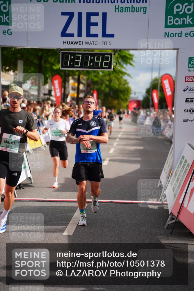 20.09.2026 - PSD Bank Halbmarathon LAZAROV Photography http://msf.ph/oto/10501378 20.09.2026 11:31:42 Ziel 2378, 3317, 3393, 4177, 4567 meine-sportfotos.de