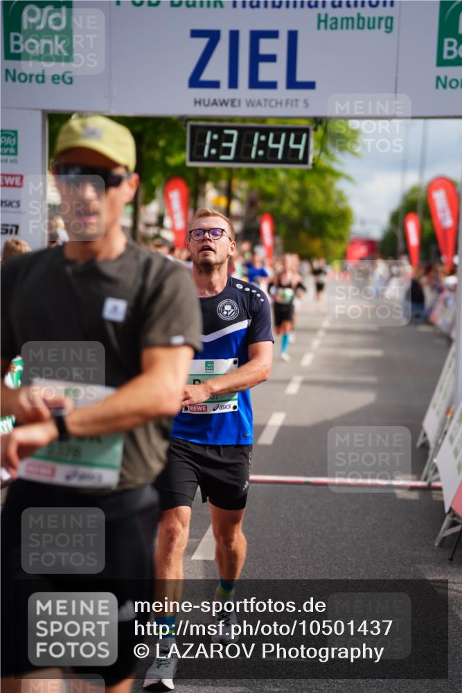 20.09.2026 - PSD Bank Halbmarathon LAZAROV Photography http://msf.ph/oto/10501437 20.09.2026 11:31:43 Ziel 2378, 3317, 3393, 4177, 4567, 4573 meine-sportfotos.de