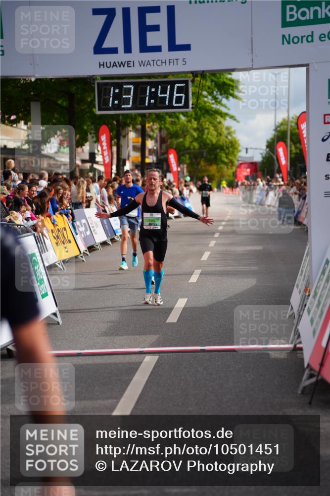 20.09.2026 - PSD Bank Halbmarathon LAZAROV Photography http://msf.ph/oto/10501451 20.09.2026 11:31:46 Ziel 2378, 3230, 3317, 3393, 3721, 4177, 4567, 4573 meine-sportfotos.de