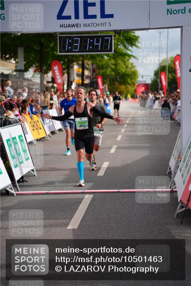20.09.2026 - PSD Bank Halbmarathon LAZAROV Photography http://msf.ph/oto/10501463 20.09.2026 11:31:47 Ziel 2378, 3230, 3317, 3393, 3721, 4567, 4573 meine-sportfotos.de