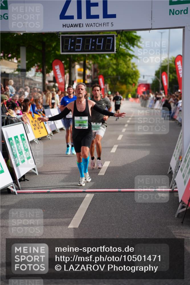 20.09.2026 - PSD Bank Halbmarathon LAZAROV Photography http://msf.ph/oto/10501471 20.09.2026 11:31:47 Ziel 2378, 3230, 3317, 3393, 3721, 4567, 4573 meine-sportfotos.de