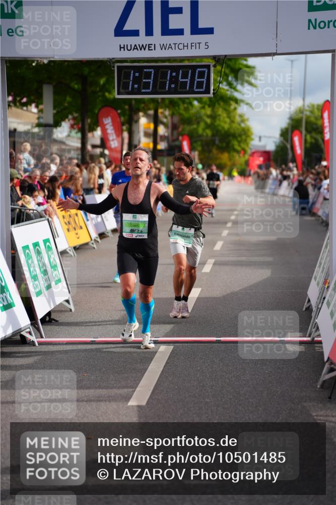 20.09.2026 - PSD Bank Halbmarathon LAZAROV Photography http://msf.ph/oto/10501485 20.09.2026 11:31:47 Ziel 2378, 3230, 3317, 3393, 3721, 4567, 4573 meine-sportfotos.de