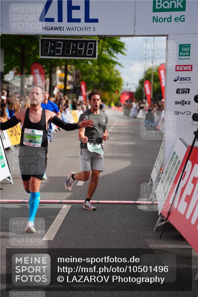 20.09.2026 - PSD Bank Halbmarathon LAZAROV Photography http://msf.ph/oto/10501496 20.09.2026 11:31:48 Ziel 2378, 3230, 3317, 3721, 4567, 4573 meine-sportfotos.de