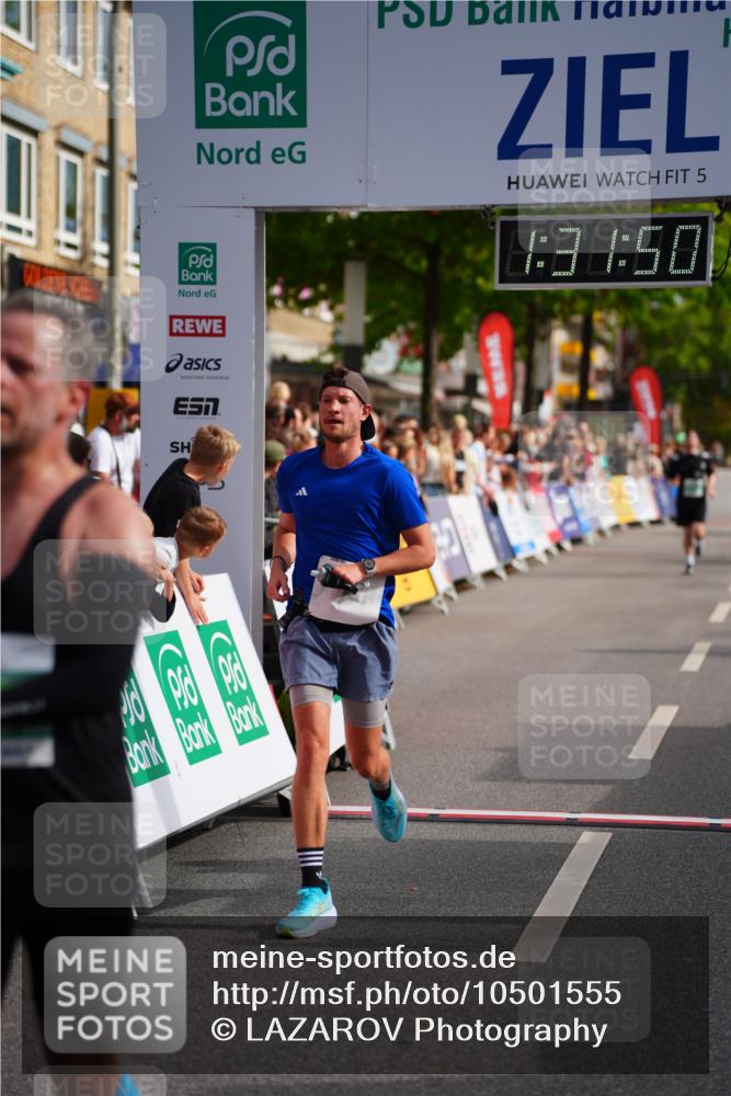 20.09.2026 - PSD Bank Halbmarathon LAZAROV Photography http://msf.ph/oto/10501555 20.09.2026 11:31:49 Ziel 2378, 3230, 3317, 3721, 4567, 4573 meine-sportfotos.de