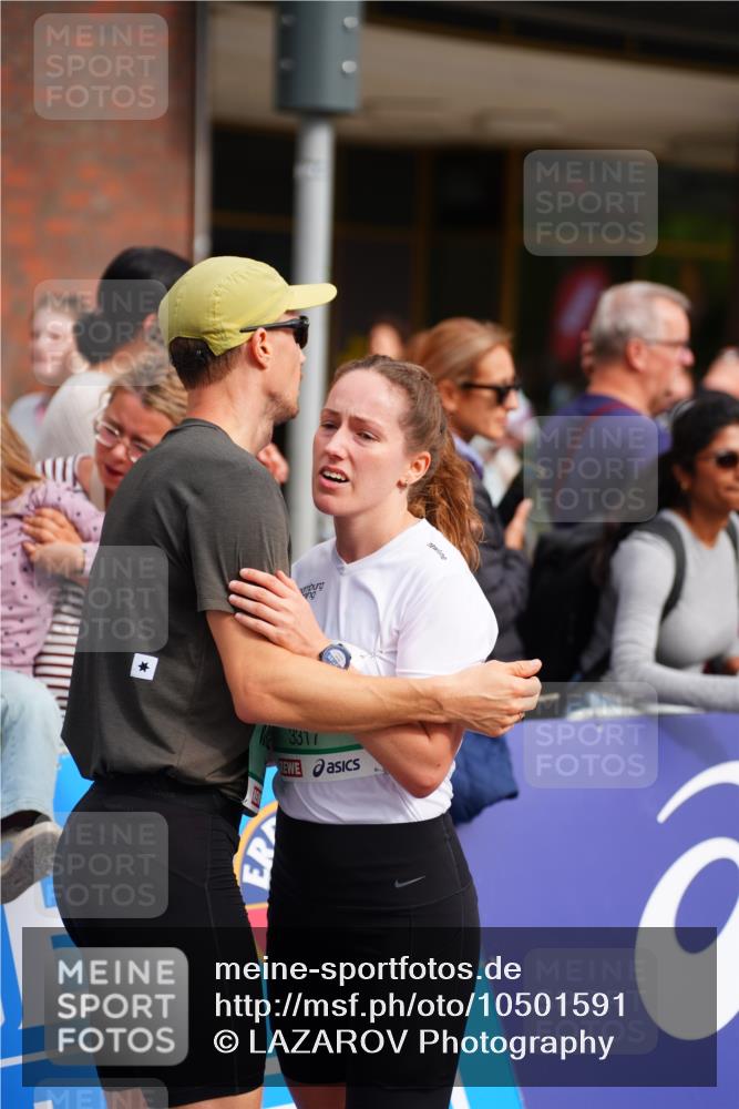 20.09.2026 - PSD Bank Halbmarathon LAZAROV Photography http://msf.ph/oto/10501591 20.09.2026 11:31:54 Ziel 3230, 3340, 3721, 4573 meine-sportfotos.de