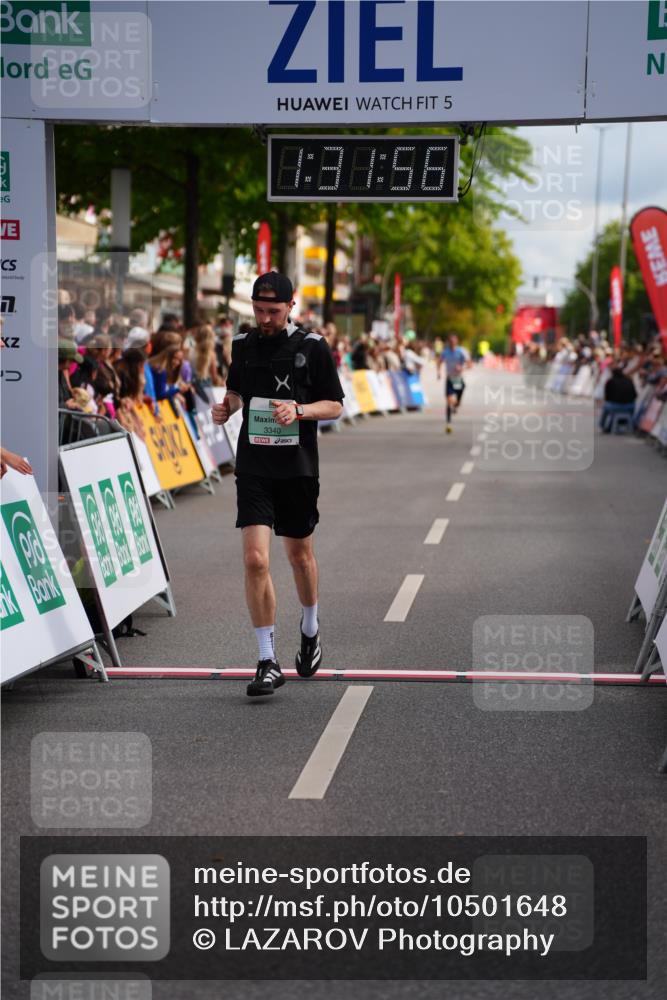20.09.2026 - PSD Bank Halbmarathon LAZAROV Photography http://msf.ph/oto/10501648 20.09.2026 11:31:56 Ziel 3230, 3340, 3721 meine-sportfotos.de