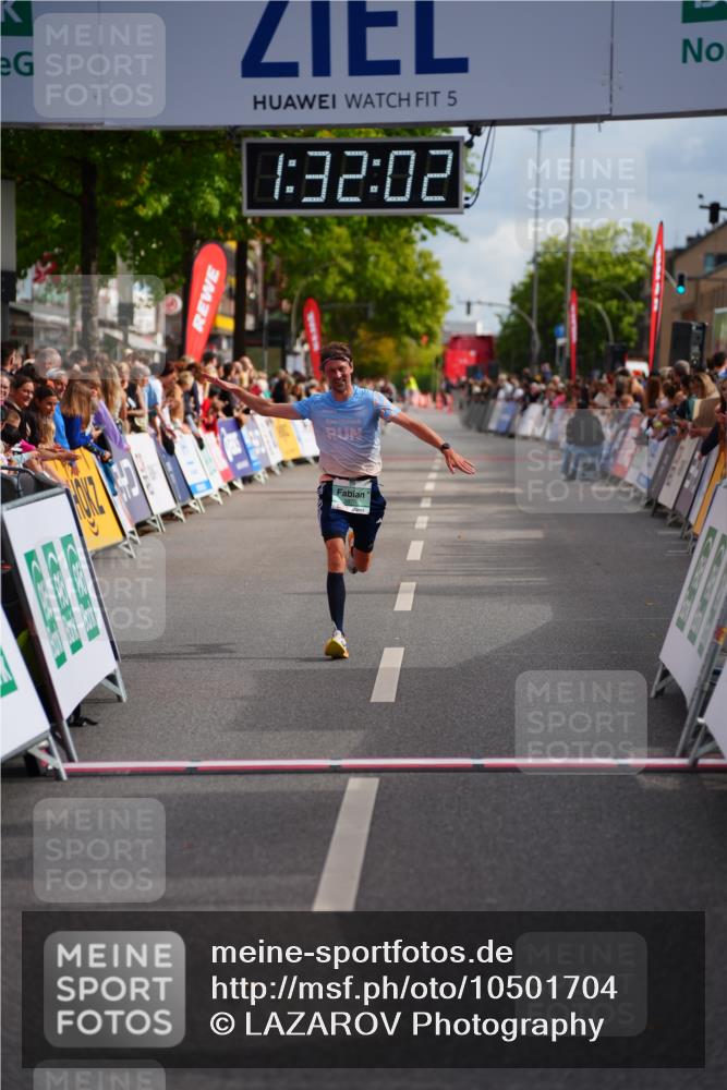20.09.2026 - PSD Bank Halbmarathon LAZAROV Photography http://msf.ph/oto/10501704 20.09.2026 11:32:02 Ziel 3340, 3876 meine-sportfotos.de