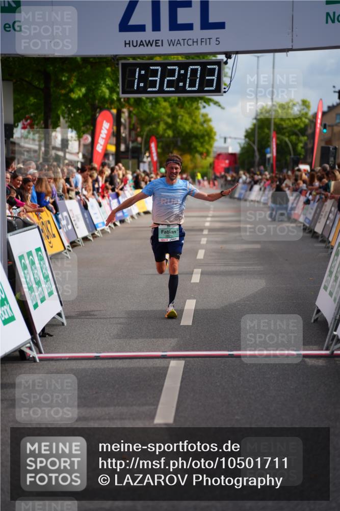 20.09.2026 - PSD Bank Halbmarathon LAZAROV Photography http://msf.ph/oto/10501711 20.09.2026 11:32:02 Ziel 3340, 3876 meine-sportfotos.de