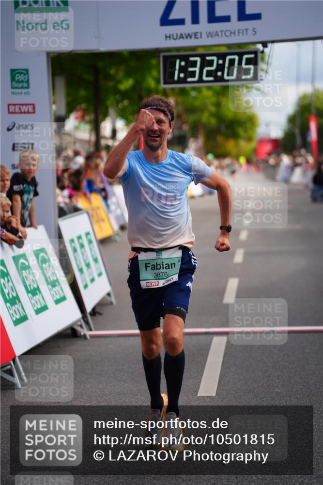 20.09.2026 - PSD Bank Halbmarathon LAZAROV Photography http://msf.ph/oto/10501815 20.09.2026 11:32:04 Ziel 3340, 3876 meine-sportfotos.de